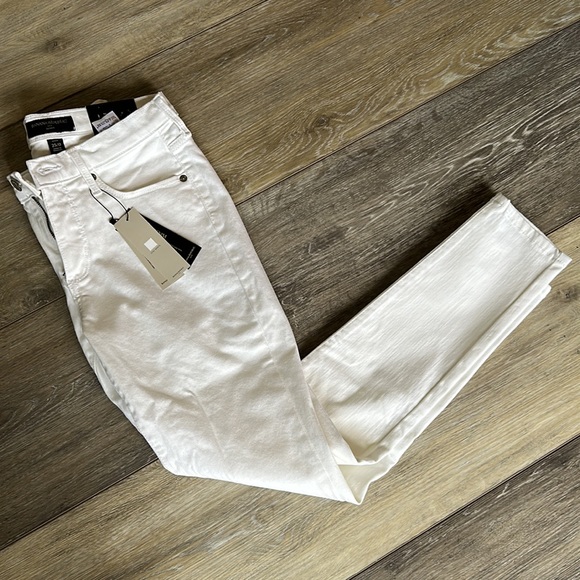Banana Republic Factory Denim - NWT Banana Republic Skinny White Jeans